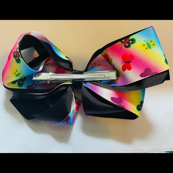 Butterfly bows - Picture 2 of 2
